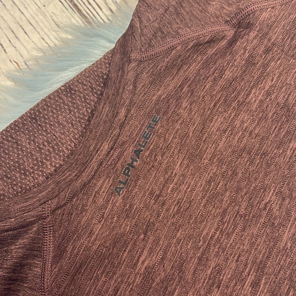 Alphalete Hero Seamless Tee Sparrow Short Sleeve Size XL - Picture 8 of 8